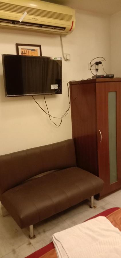 Hotel Aston Колката Екстериор снимка